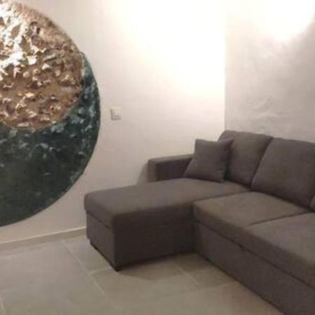 Taocasa Metal Apartment Olot Bagian luar foto