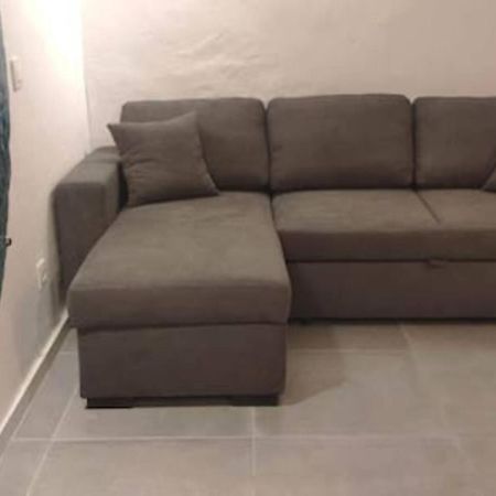 Taocasa Metal Apartment Olot Bagian luar foto