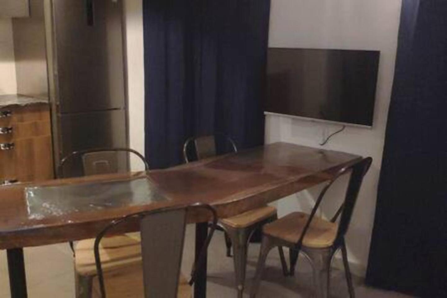 Taocasa Metal Apartment Olot Bagian luar foto
