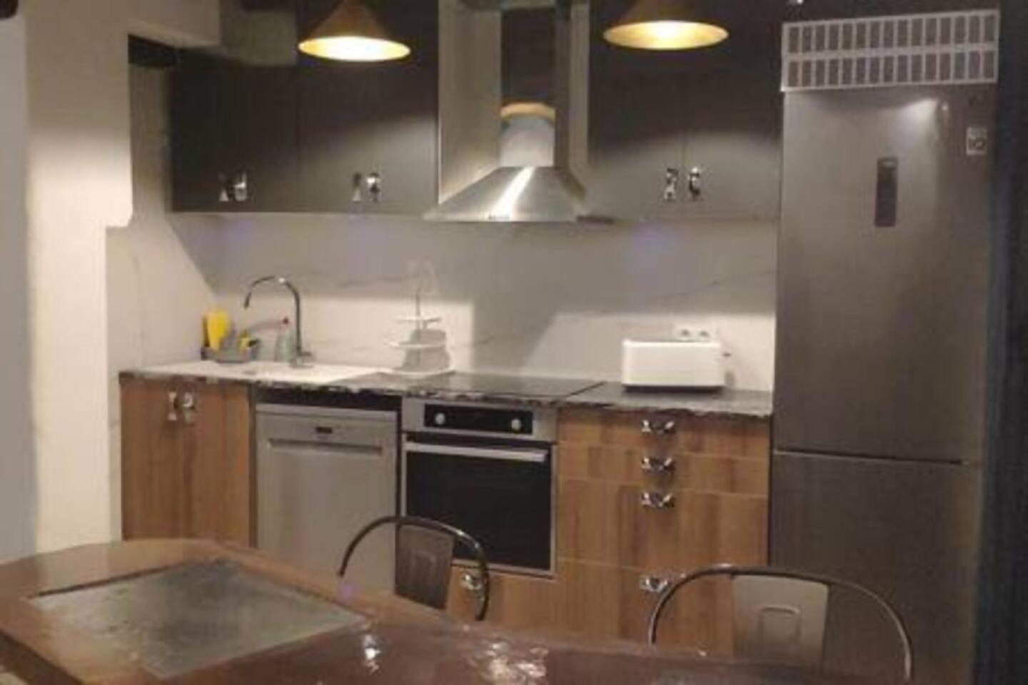 Taocasa Metal Apartment Olot Bagian luar foto