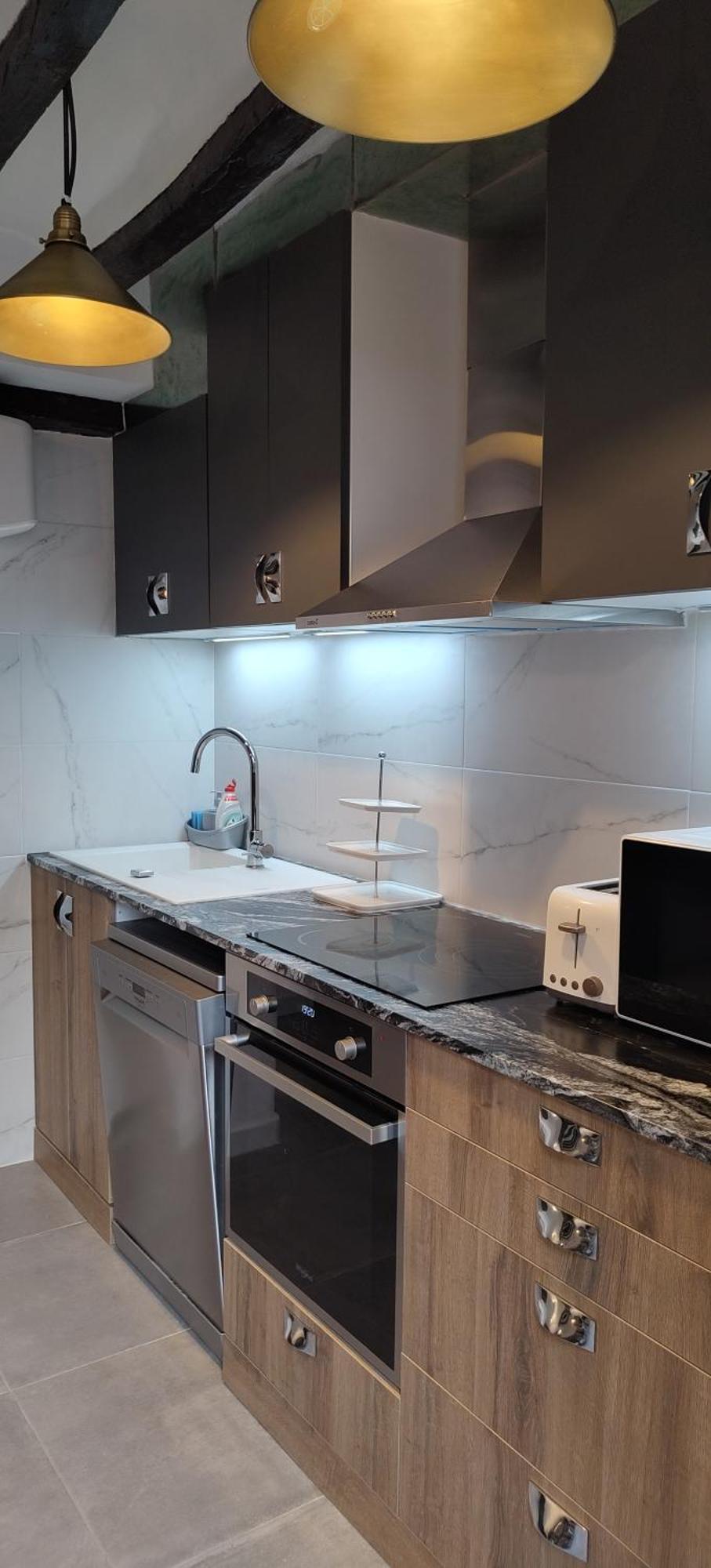 Taocasa Metal Apartment Olot Bagian luar foto